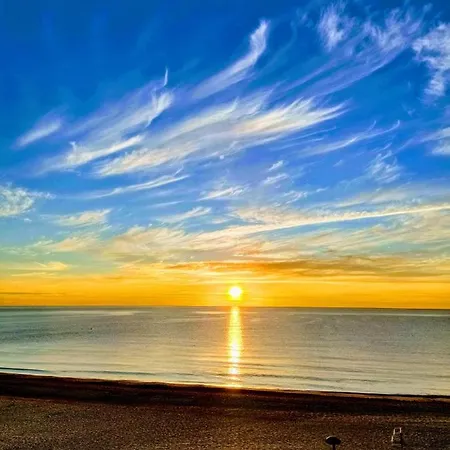 Edificio Montecarlo Playa San Juan