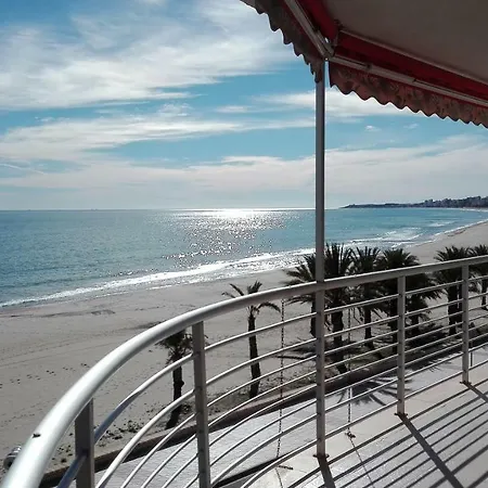 Edificio Montecarlo Playa San Juan *