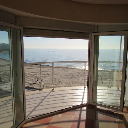 Edificio Montecarlo Playa San Juan